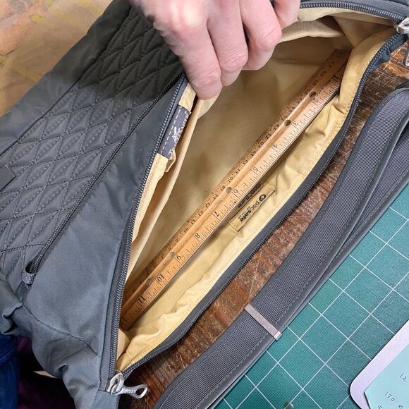 PacSafe Citysafe CS-Series TravelSmith Grey Travel Luggage Quilted Shoulder Bag! - Picture 15 of 16